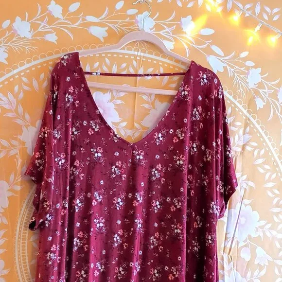 24/7 Maurice's Red Floral Circle Hem Maxi Dress Size 3XL - Picture 4 of 5